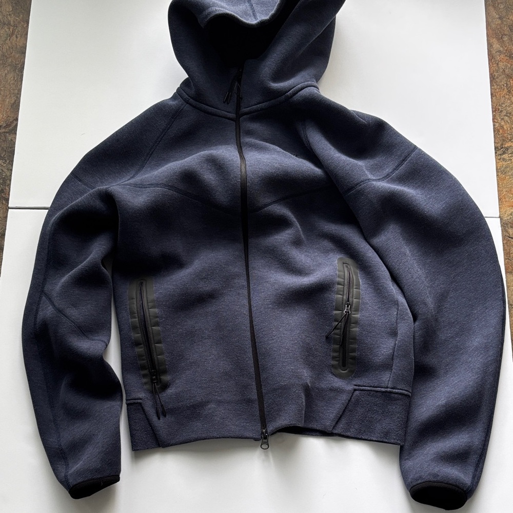 Nike Men's Zip Up Sweater - Navy Blue